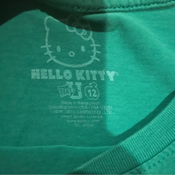 Hello Kitty Cheerleader Notre Dame Fighting Irish Tee Girls size 12 - Picture 3 of 3